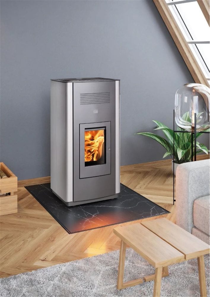HSP 6 Pelletto IV Grande von Haas+Sohn im Wohnraum